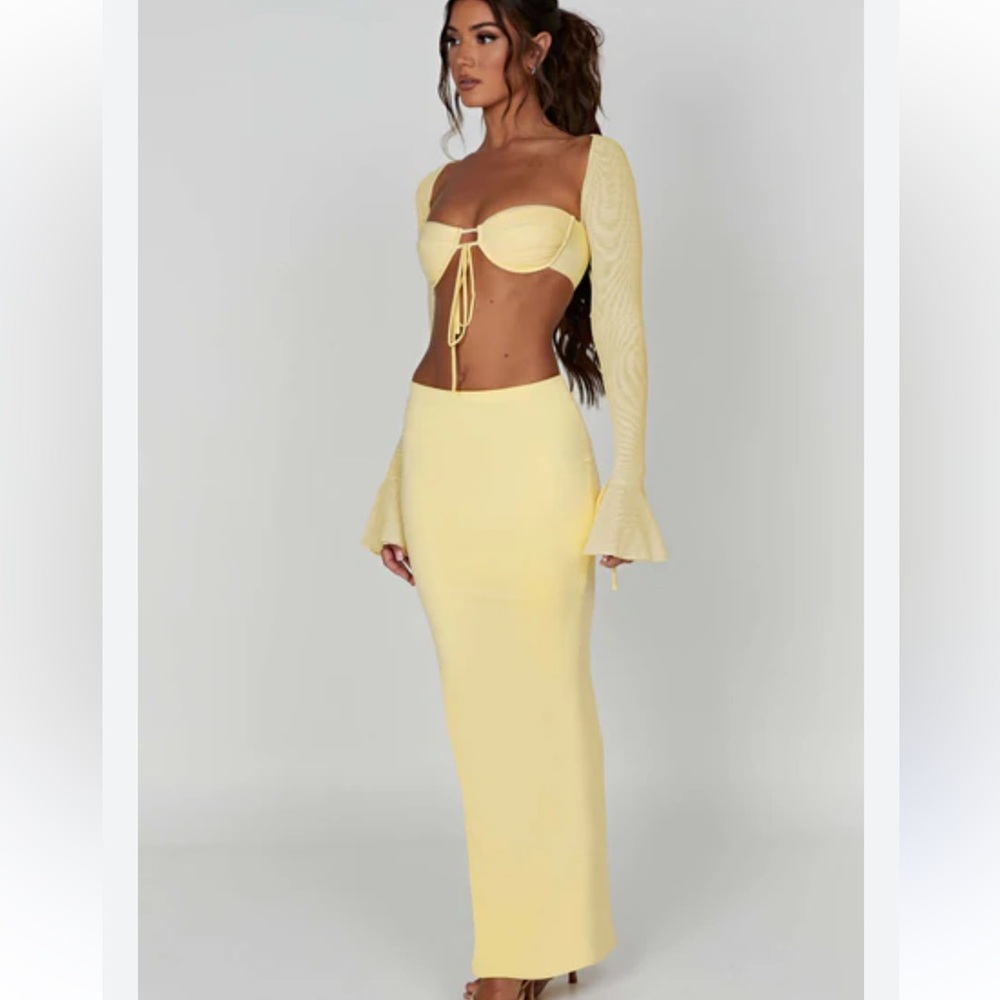 Elegant Yellow Maxi Skirt